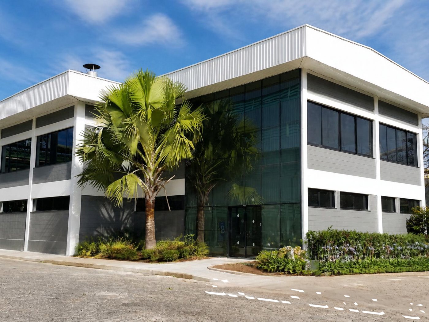 Fachada do prédio da Engenharia Técnica na fábrica da Ypê em Amparo